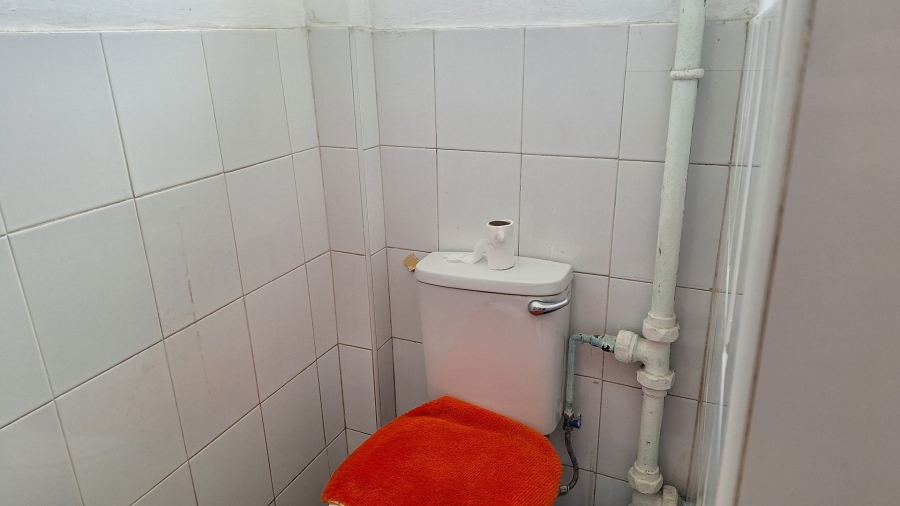 2 Bedroom Property for Sale in Port Elizabeth Central Eastern Cape